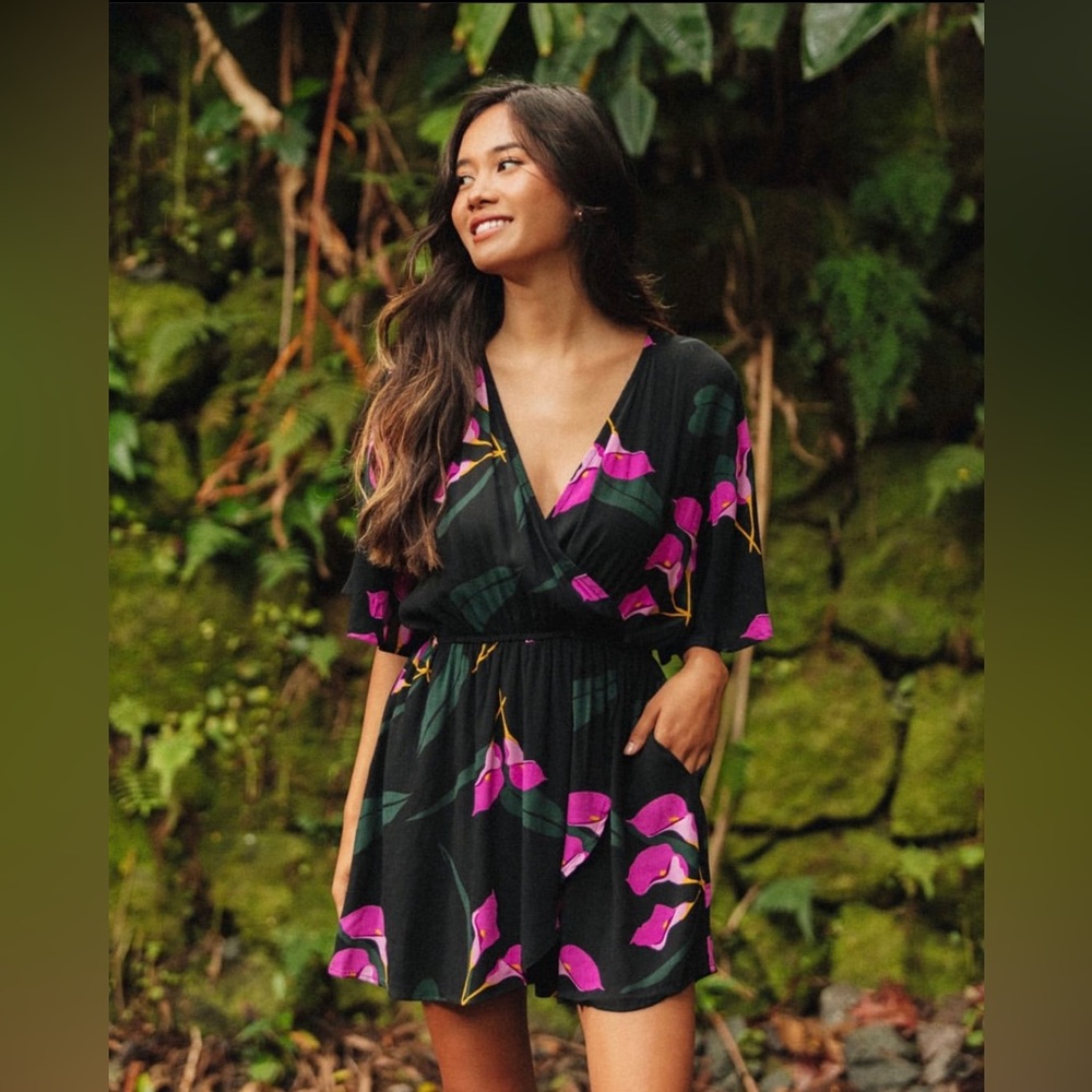 NWT Fighting Eel Ava Sky Romper Remy Jasmine Calla Lily